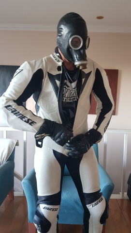 Me1