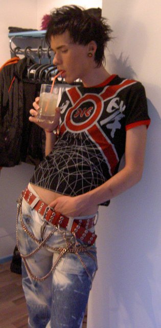 Boyjuice On The Rocks