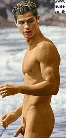 Christiano ronaldo nude at the beach