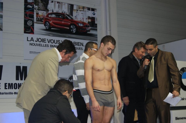 Joris : la pesee en slip