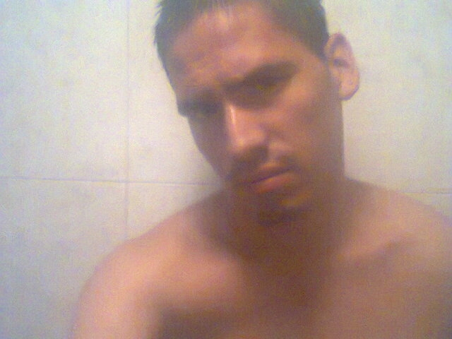 Model Pose 3