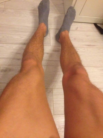 te.en boy feet