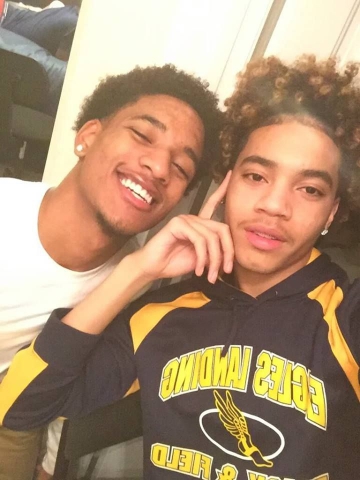 Pretty black gay couple 