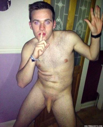 CUTE uncut str8 guy caught totally naked by his buddy