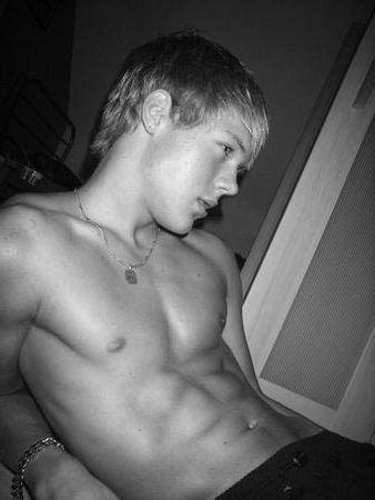 super hot blonde boy 