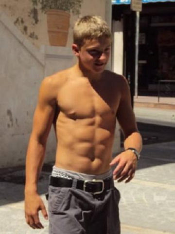 hot boy's sweet abs 