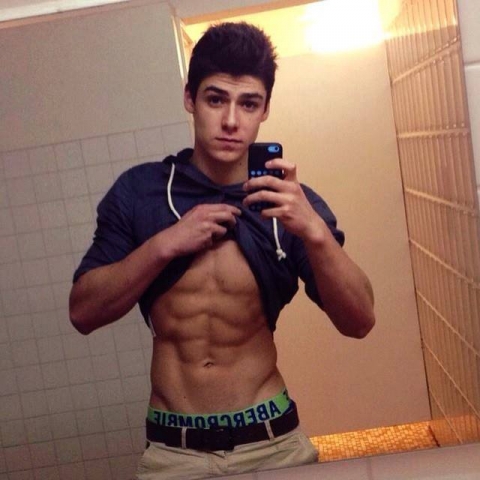 Amazing hot twink 'n abs