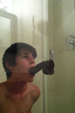 Roman Robazza fun in the shower