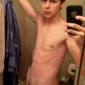 XskyzX Selfies 881