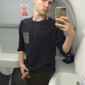 XskyzX Selfies 1022