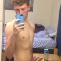 XskyzX Selfies 1022