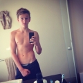 XskyzX Selfies 941
