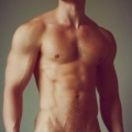 20 Nude Guys
