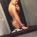 XskyzX Selfies 842