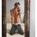 XskyzX Selfies 974