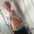XskyzX Selfies 989