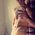 XskyzX Selfies 810