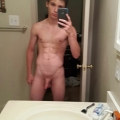 XskyzX Selfies 810