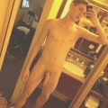 XskyzX Selfies 940