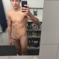 XskyzX Selfies 976