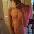 hXskyzX Selfies 930