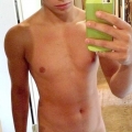 XskyzX Selfies 884