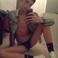 XskyzX Selfies 920