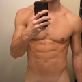 20 Naked Male Selfies
