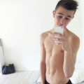 XskyzX Selfies 811